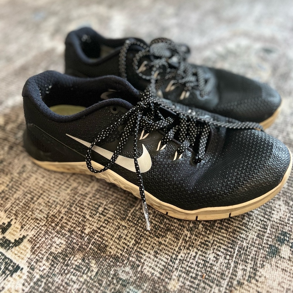 Nike Black Metcon 4 size 7.5
